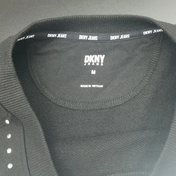 DKNY Jeans Medium Black and Silver Embellished Long Sleeve Cropped Sweater - Picture 6 of 9